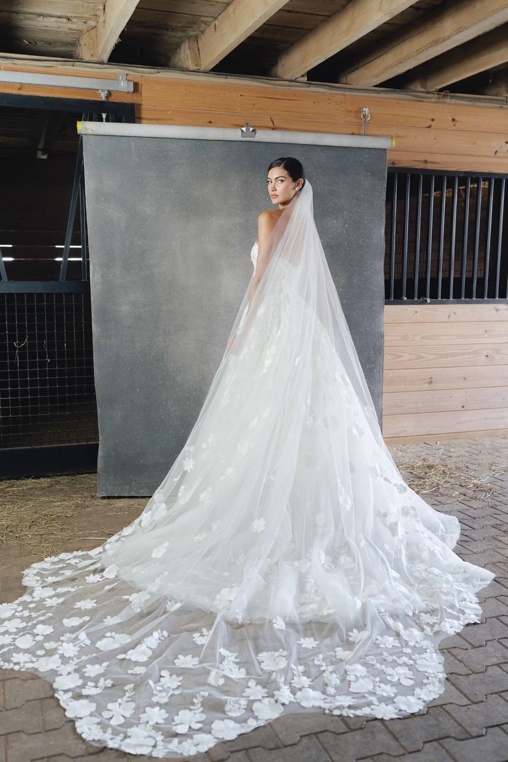 Anne Barge "Berkshire" Veil