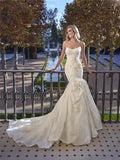 Pronovias Privée "Beegold"