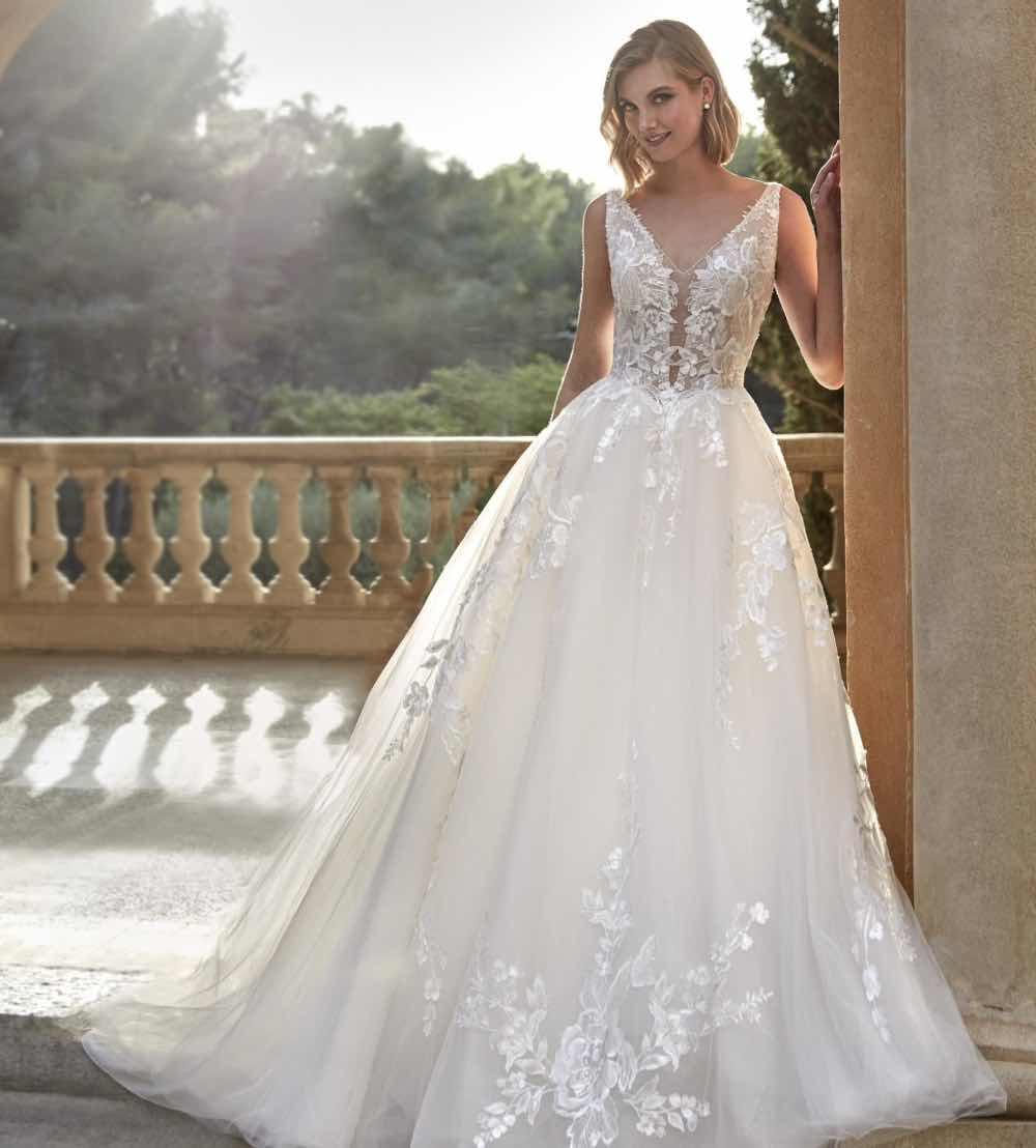 Pronovias Privée "Alluette"