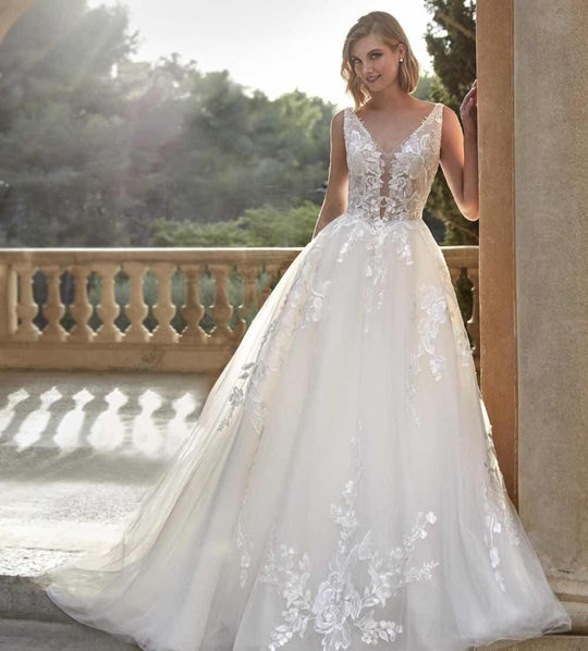 Pronovias Privée "Alluette"