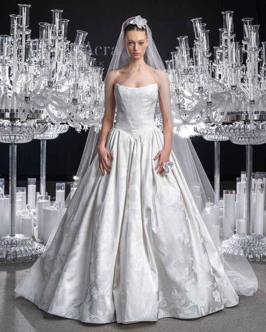 Reem Acra 7308
