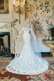 Blue Willow "Collier" Veil
