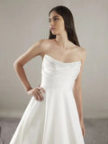 Pronovias "Keoni"