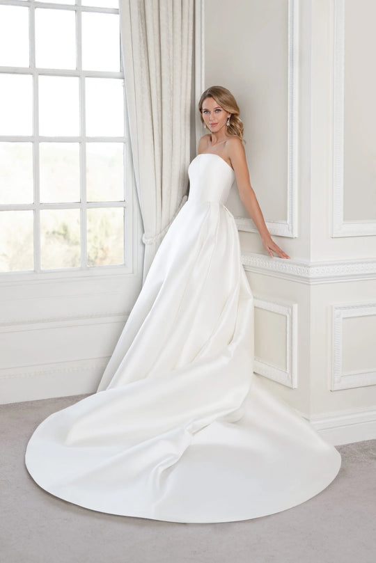 Caroline Castigliano "Tribute"