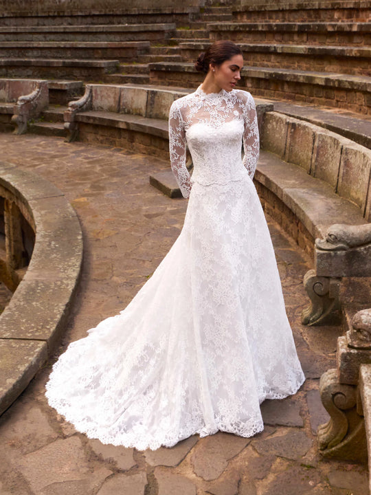 Pronovias "Ysobel & Jacket"
