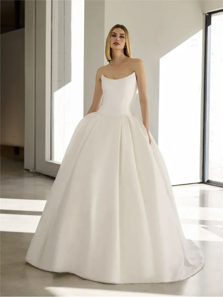 Pronovias "Valley"